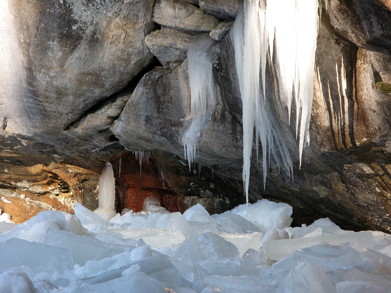 Ice and flowstone under the stone bridge.jpg